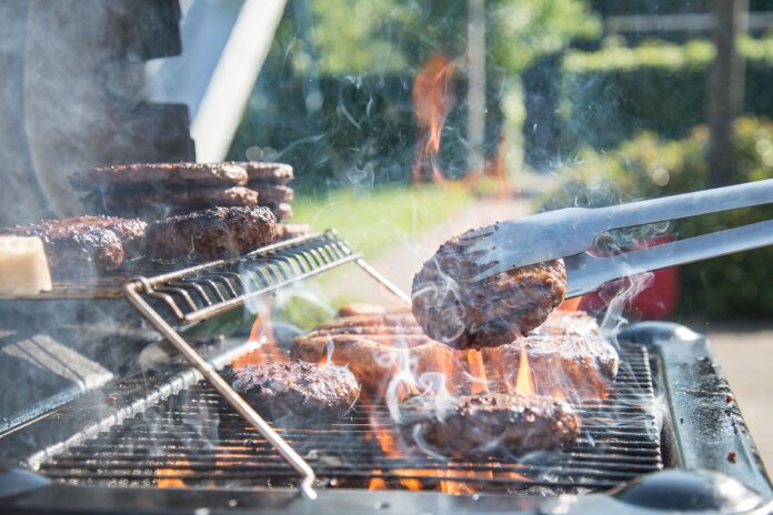 barbecue-carbone-vs-gas