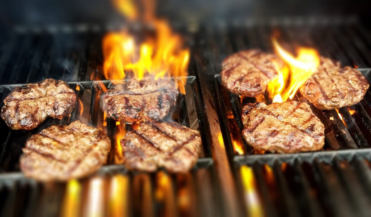 cottura-hamburger-barbecue