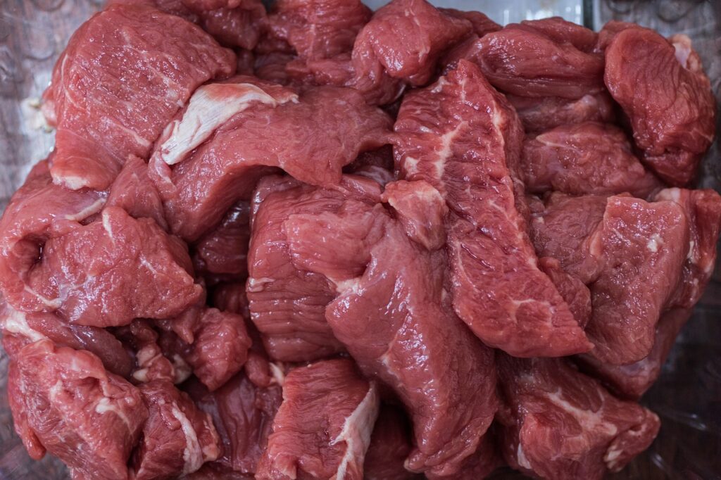 Contaminazione della carne. Hamburger e spezzatino 